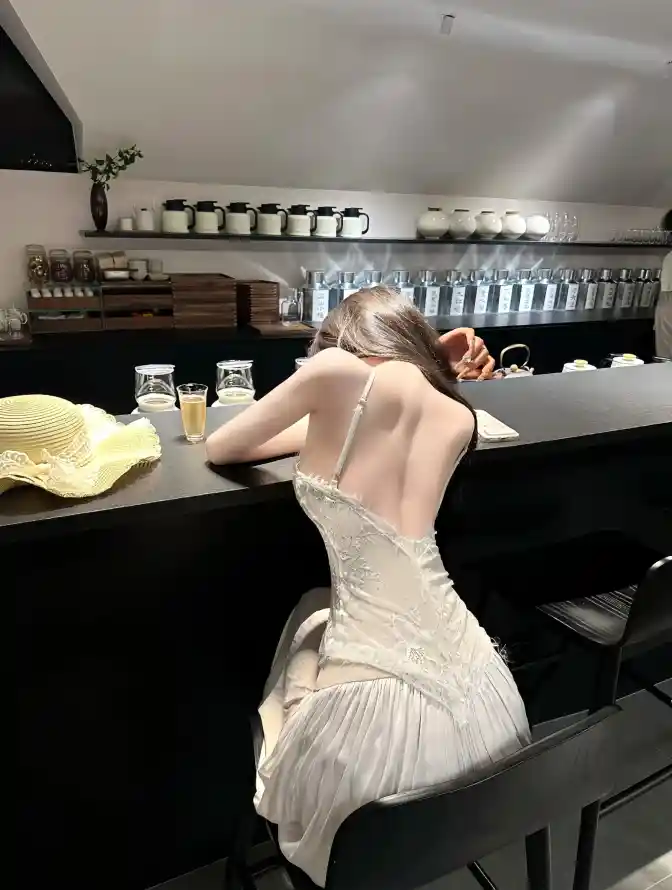 被窝电影网午夜伦电影_亚洲国产精品无码久久青草_精品深夜寂寞黄网站